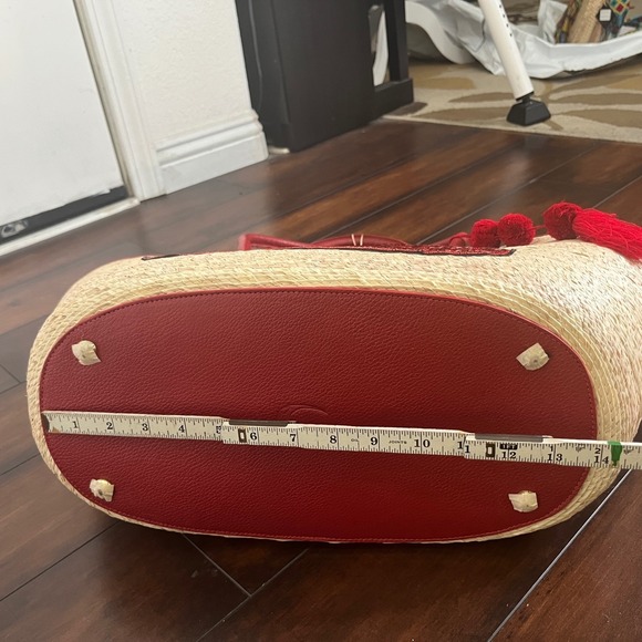 $208 By Del Rio Straw Tote Bag Women Red NEW Sequined Lips Tassel Pom Pom Large - Picture 7 of 16